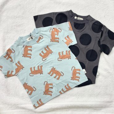 可愛いTシャツ