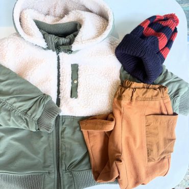 アウターが到着です。