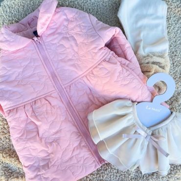 アウター到着です。